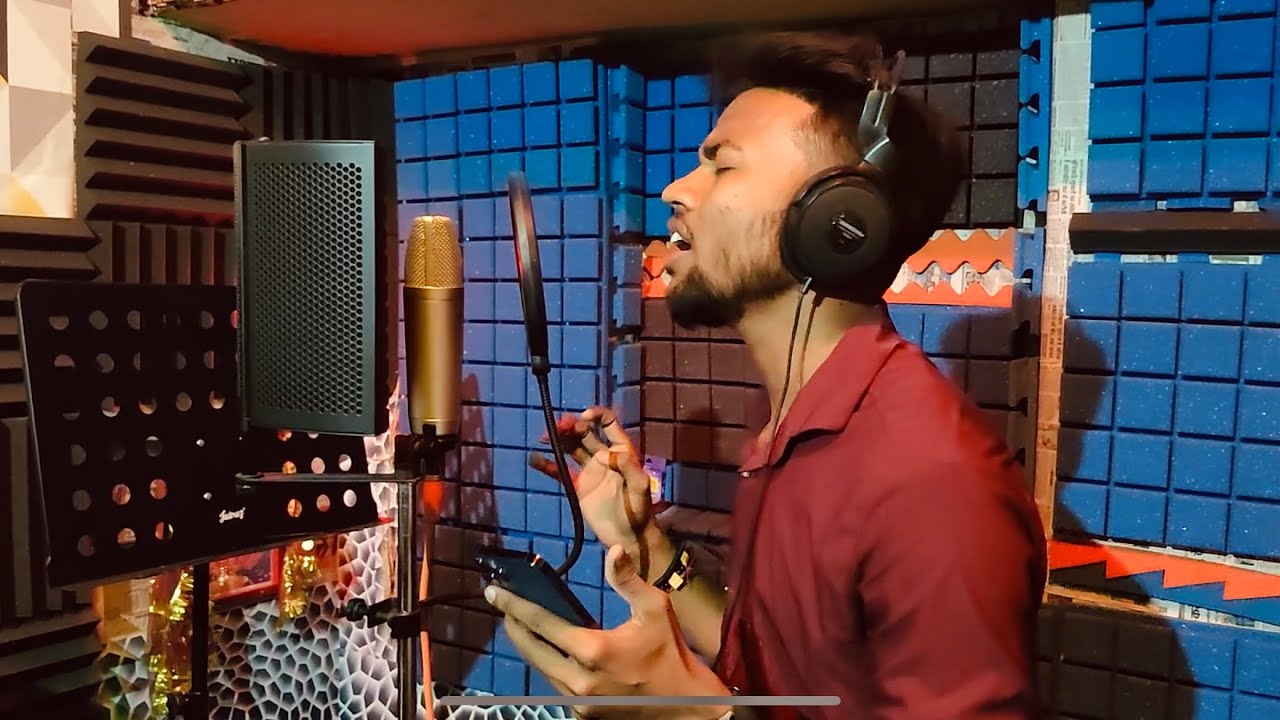 First time i recorded a song in music studio 😍