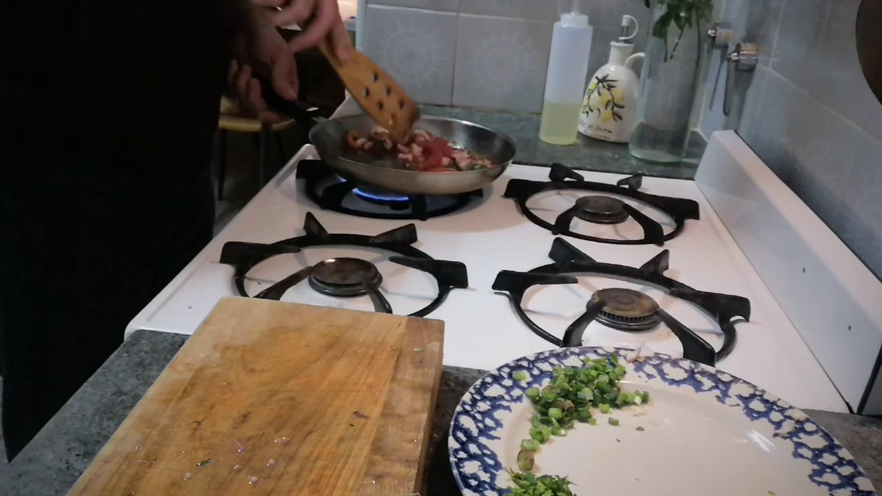 Arroz con tentáculos de calamar