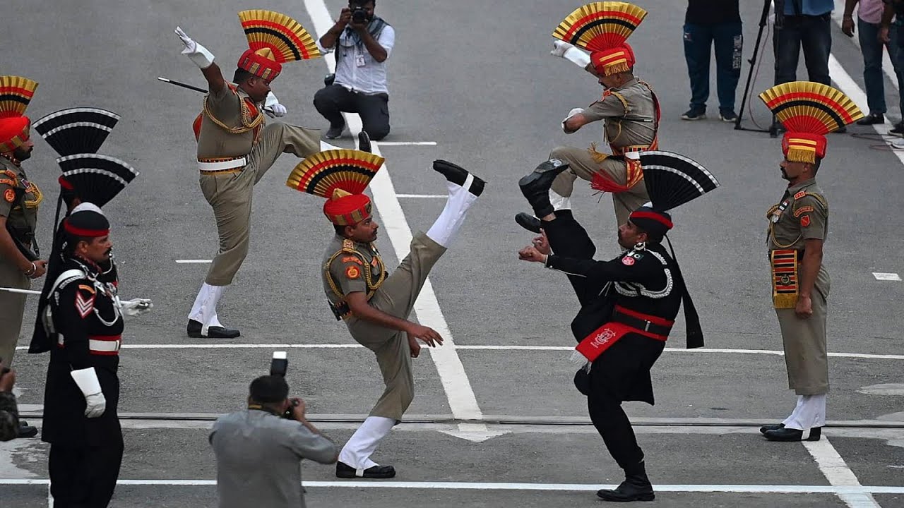 百夫長旅遊 ｜瓦加邊境降旗儀式—Wagah Flag Falling