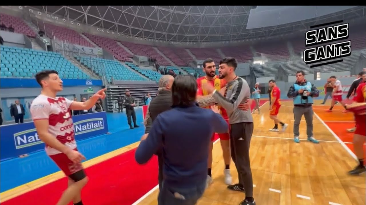 مشادات بين اللاعبين غضب على الجمهور وتفاعل فرجي تشامبرز .. نهاية مثيرة لدربي الأفريقي والترجي