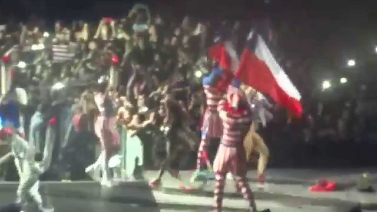 Miley Cyrus , Bangerz Tour Chile 2014 - Party in the U.S.A