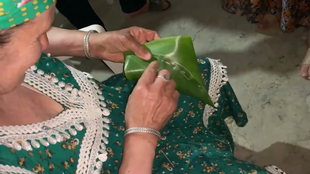 #Tamazgha #Culture ǀ Aqjaj n ifer uɛinṣul - lɛeṛc n Ayt Buysef, taɣiwant n Temṛict, tawilayt nBgayet