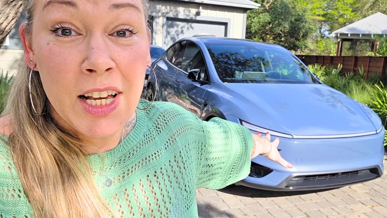 MOM FALLS IN ❤️ WITH FROST BLUE TESLA MODEL Y PERFORMANCE