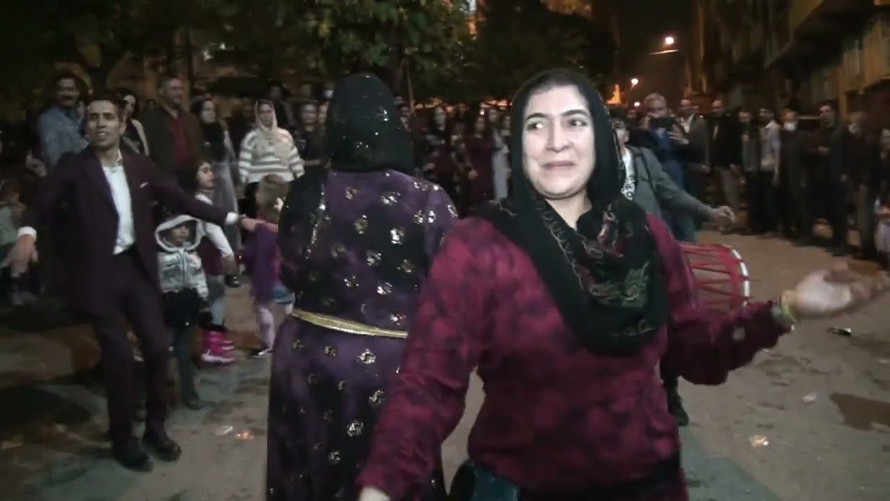 MEHMET BAKIRAY ÇALDI OYNAYANLAR'DA MÜKEMMEL OYNADI YILMAZ AİLESİ'NİN KINA GECESİ
