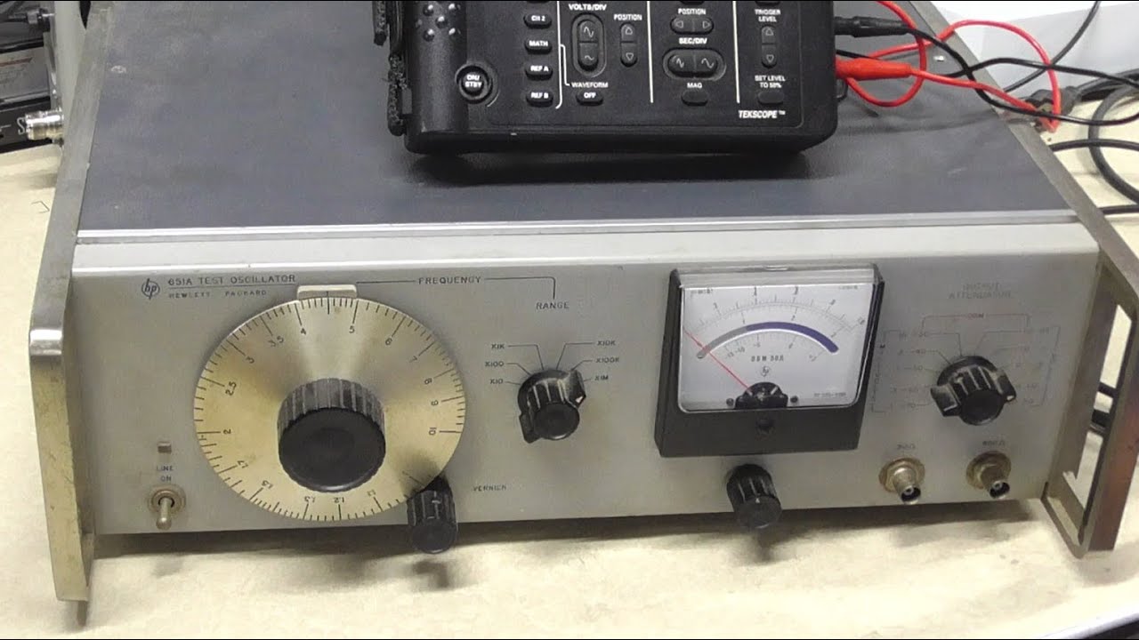 Тестовый генератор HP 651A