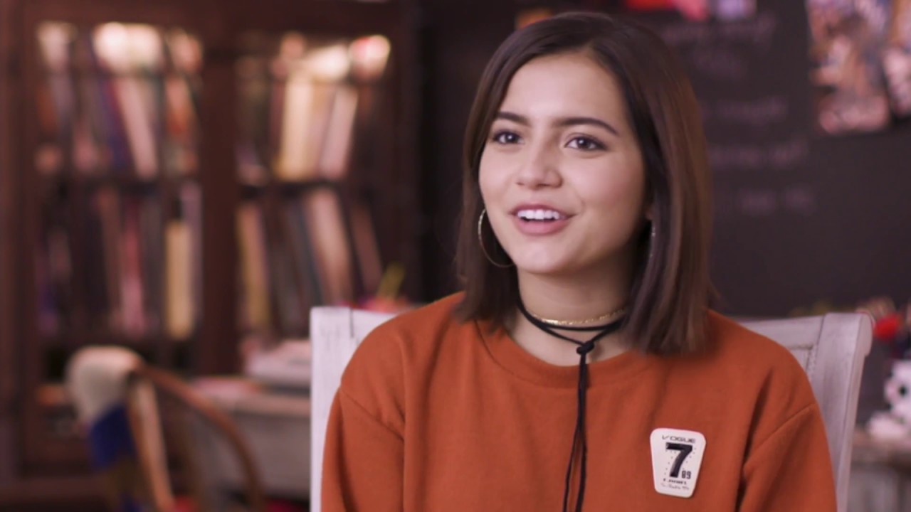 Isabela Moner: INSTANT FAMILY