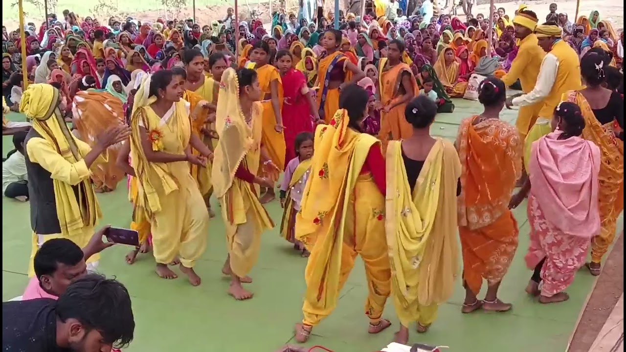 Gondwana ki bahut hi sudar geet kaha gaye keelamahal raja re Brajesh Shah paraste ji ka