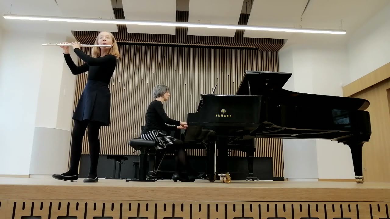 Marianna Szlendak age 11 - flute, Wilhelm Popp - Hungarian Dance, No. 1, op. 308