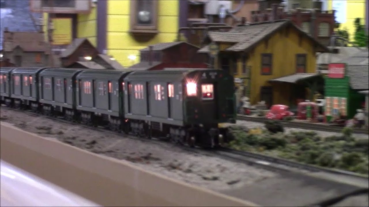 NYC subway train in HO Scale