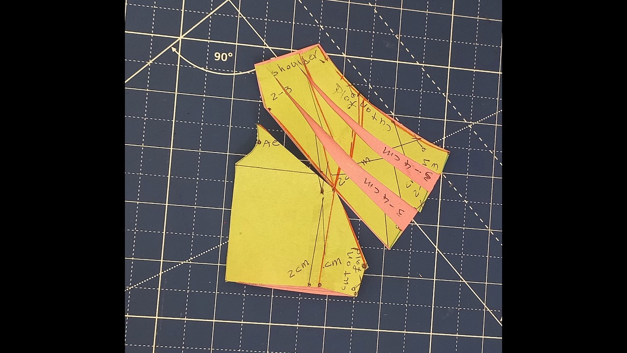 Transfer the shoulder and under-bust darts into the bias  seam#sewingpatterns#darttransfer