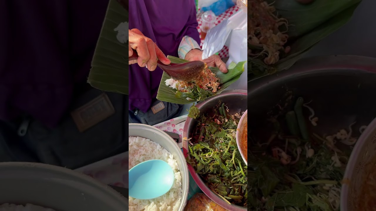 Nasi pecel pincuk 20 ribu seporsi di cfd Semarang