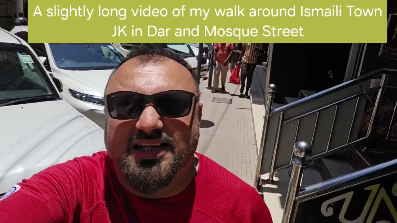 Walk around Ismaili Darkhana Jamat khana and Mosque Street in Dar
