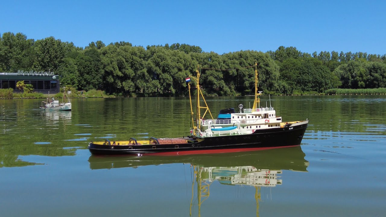 Schaalmodel van de Bokalift 1 #45 op bezoek bij de HMBC