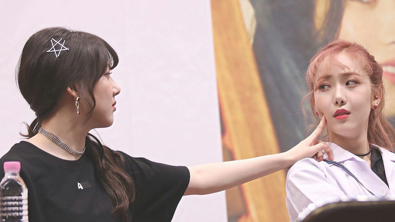 Gfriend sinrin sinb yerin—LOVE BUG