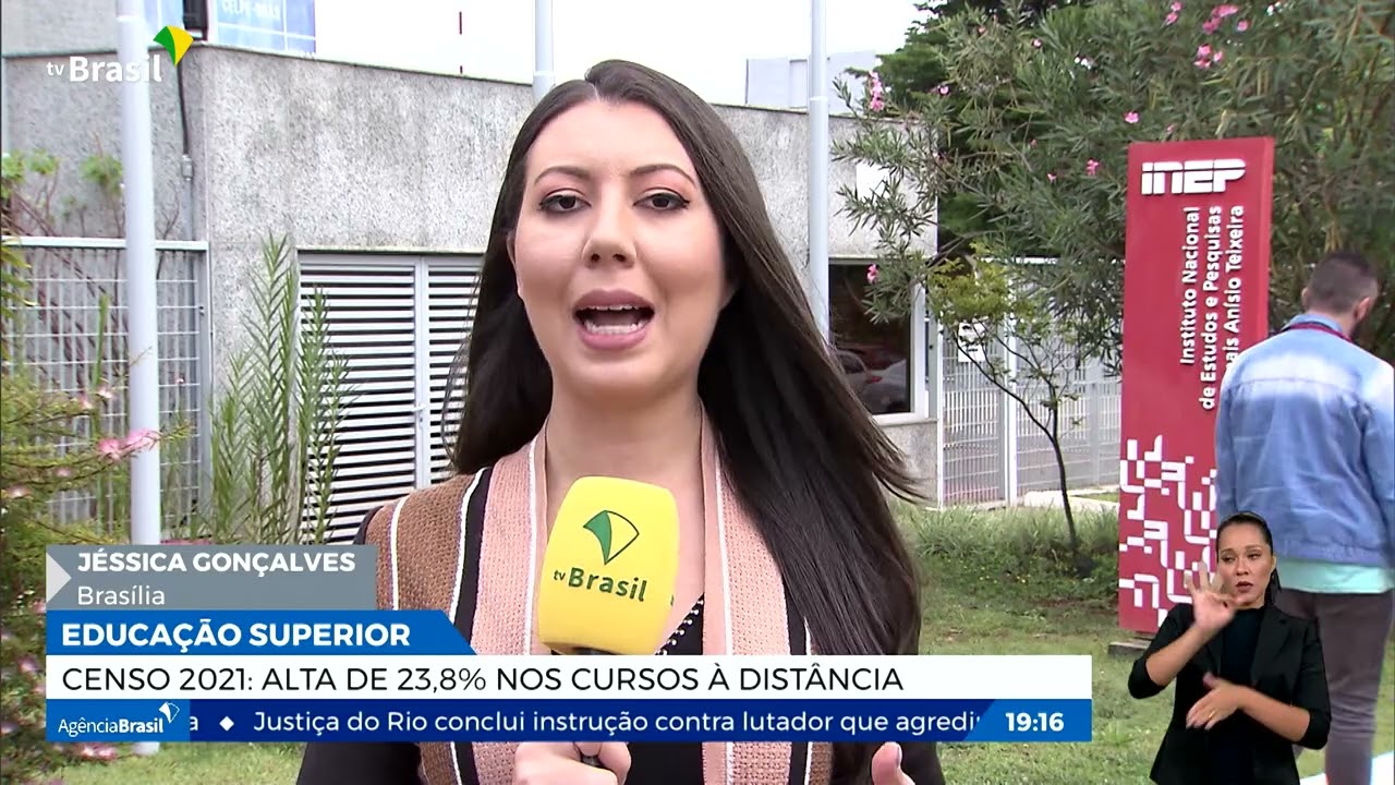 Censo 2021: alta de 23,8% nos cursos &agrave; dist&acirc;ncia