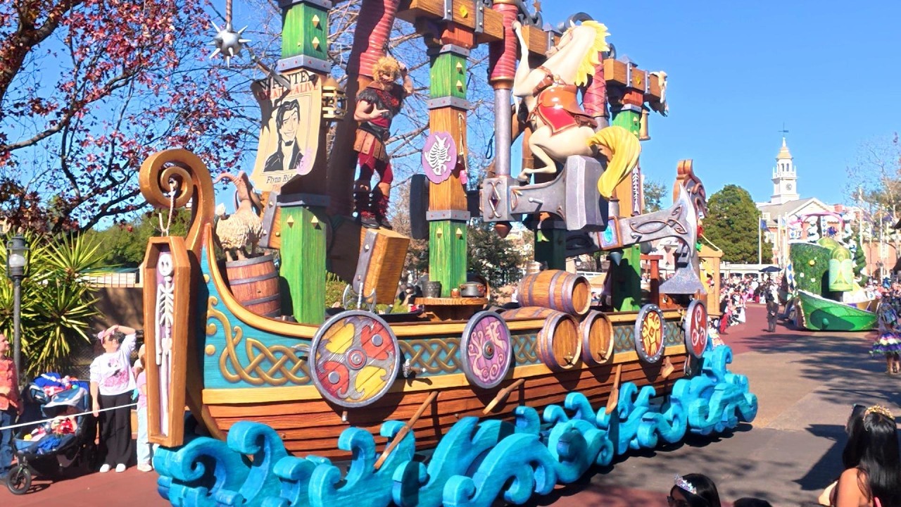 Festival of Fantasy Parade - Magic Kingdom Disney World