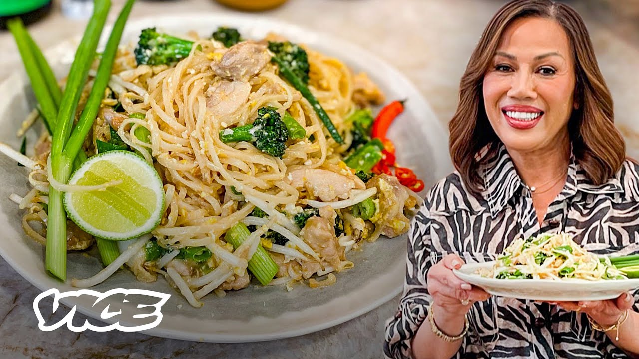 Chrissy Teigen's Mum Shows us How to Make Pad Thai