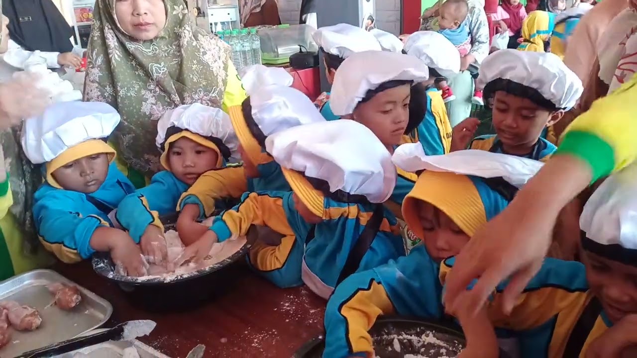Membuat ayam goreng