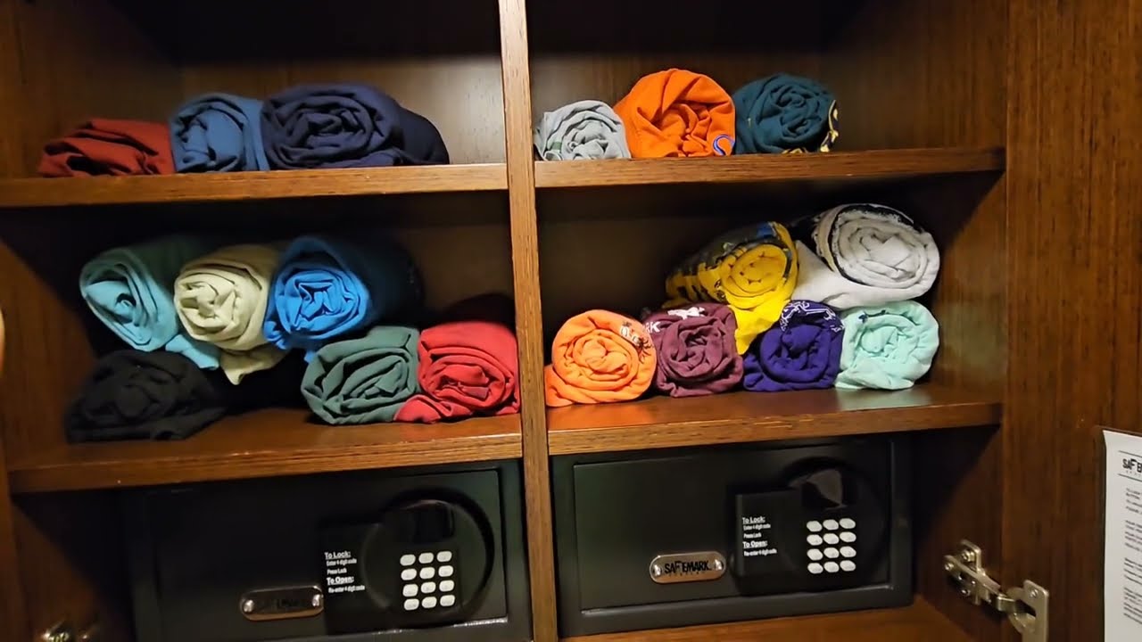 Пентхаус с видом на корму и балконом Norwegian Pearl 9670