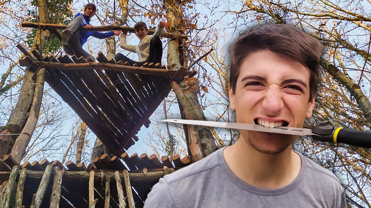 9h en pleine for&ecirc;t pour construire cette cabane !!