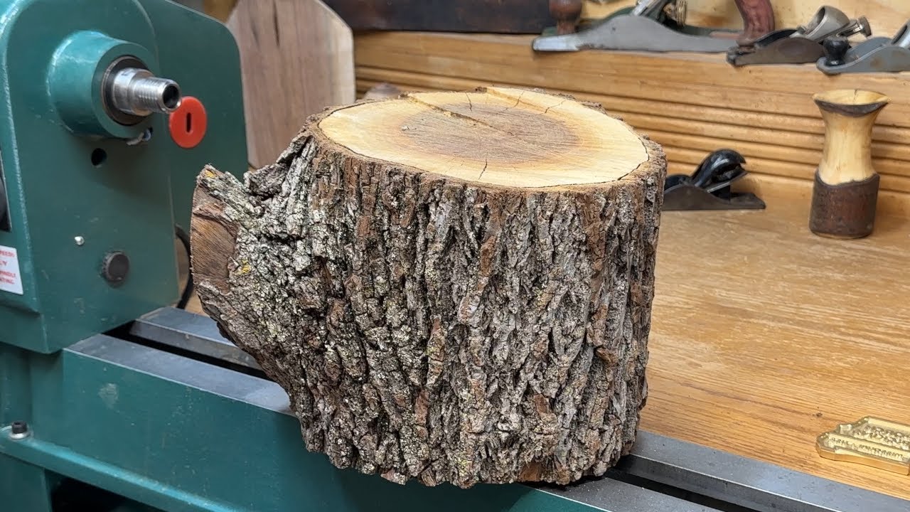 Side Grain Turned Walnut Bowl - Woodturning: The Beginning