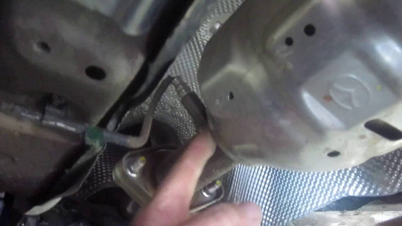 MAZDA 2 Y SU BAJO CHASIS