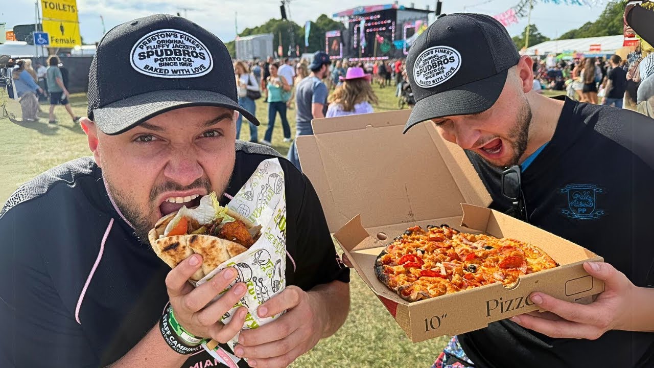 TRYING UK FESTIVAL FOOD!