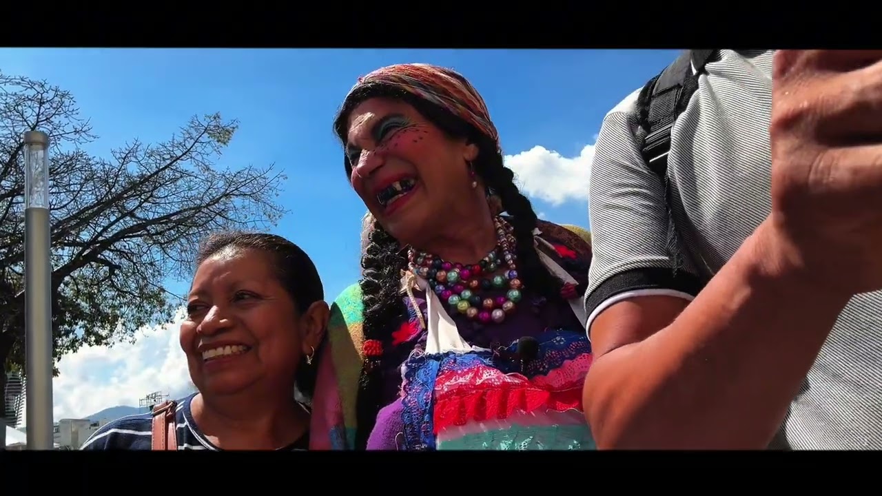 CENTRO HISTÓRICO SS, CANASTEANDO CON LA TENCHIS