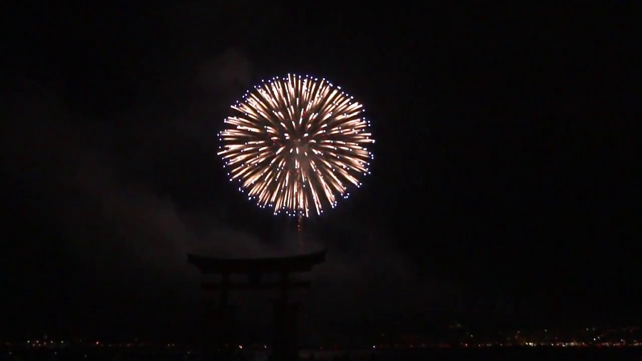 宮島水中花火　世界遺産に映える至上の美しさ　第六景