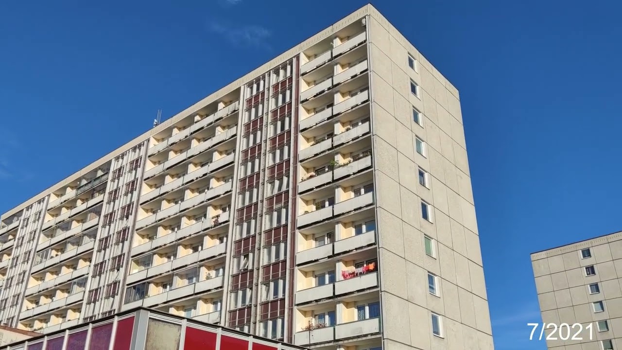 Třída Edvarda Beneše v Hradci Králové (atypy T06B-E)