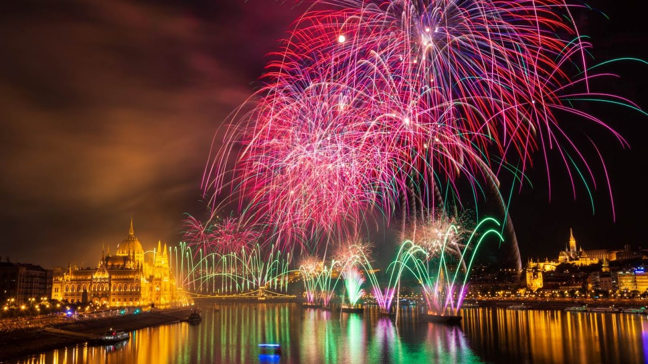 Spectacular St. Stephen's Day Fireworks Celebration 2023 in Budapest 🎆