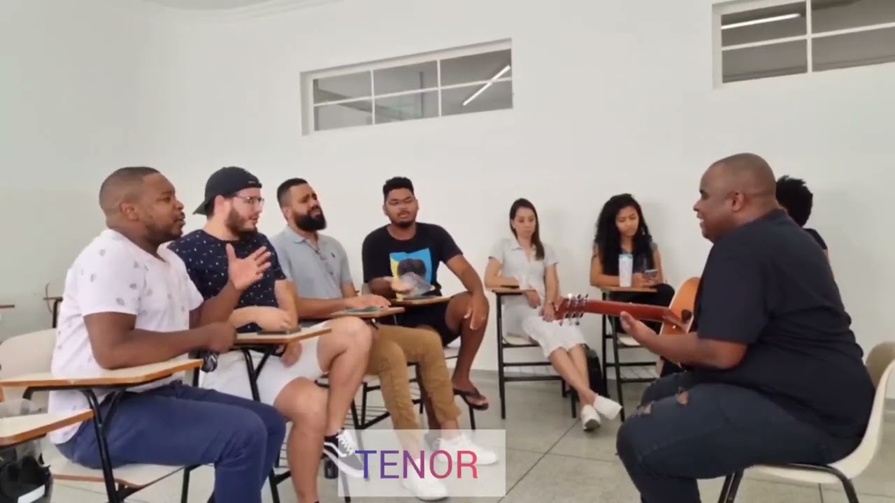 DIVIS&Atilde;O VOCAL - DEUS TU &Eacute;S SANTO ( DANIELLE CRISTINA)