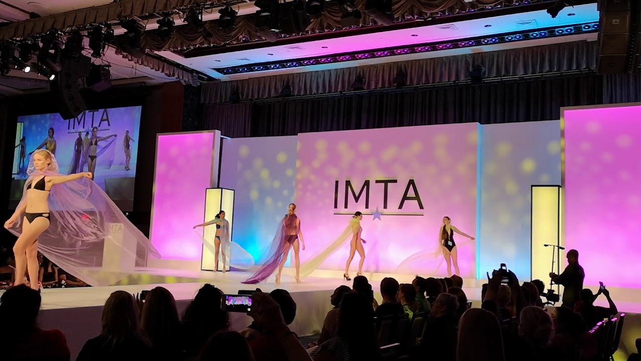 Figures Models Finesse International fashion team @IMTANY18