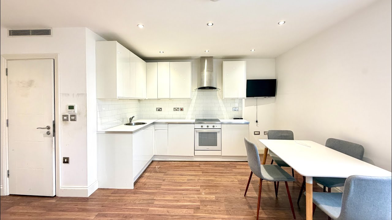 Studio flat - Central business Centre, Neasden, NW10