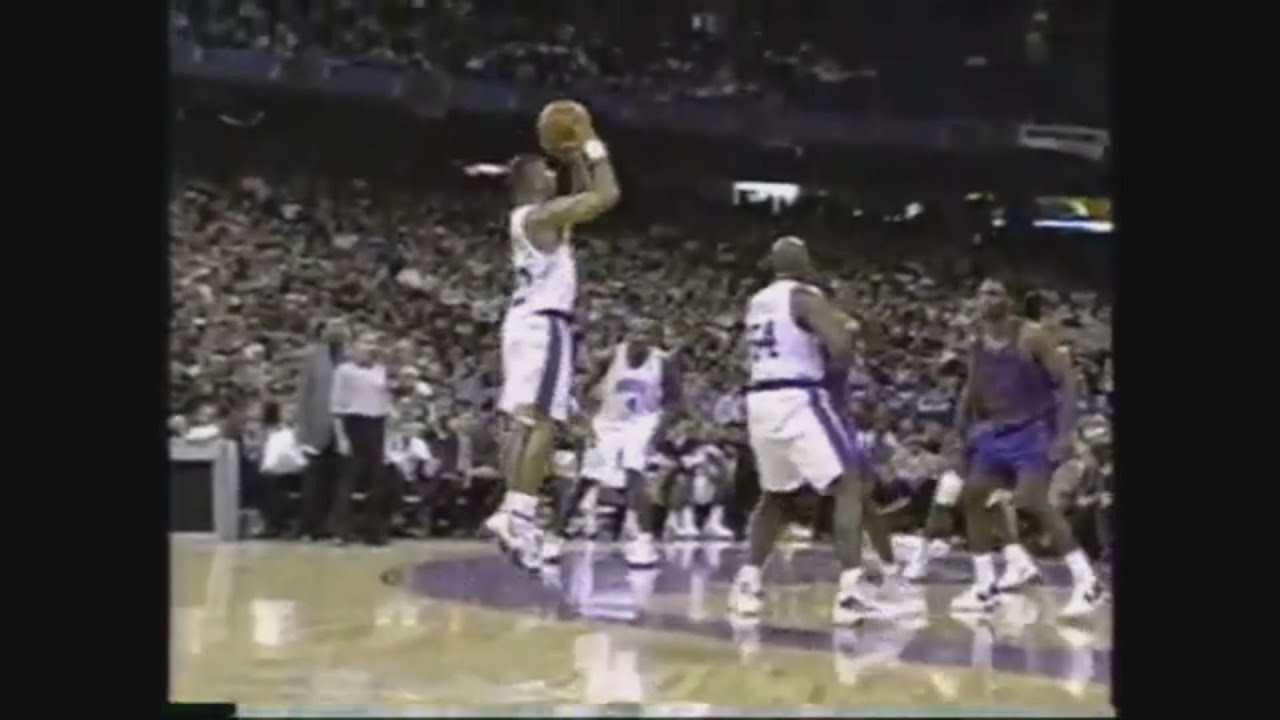 Damon Stoudamire 28 Points 10 Ast Vs. Knicks, 1996-97.