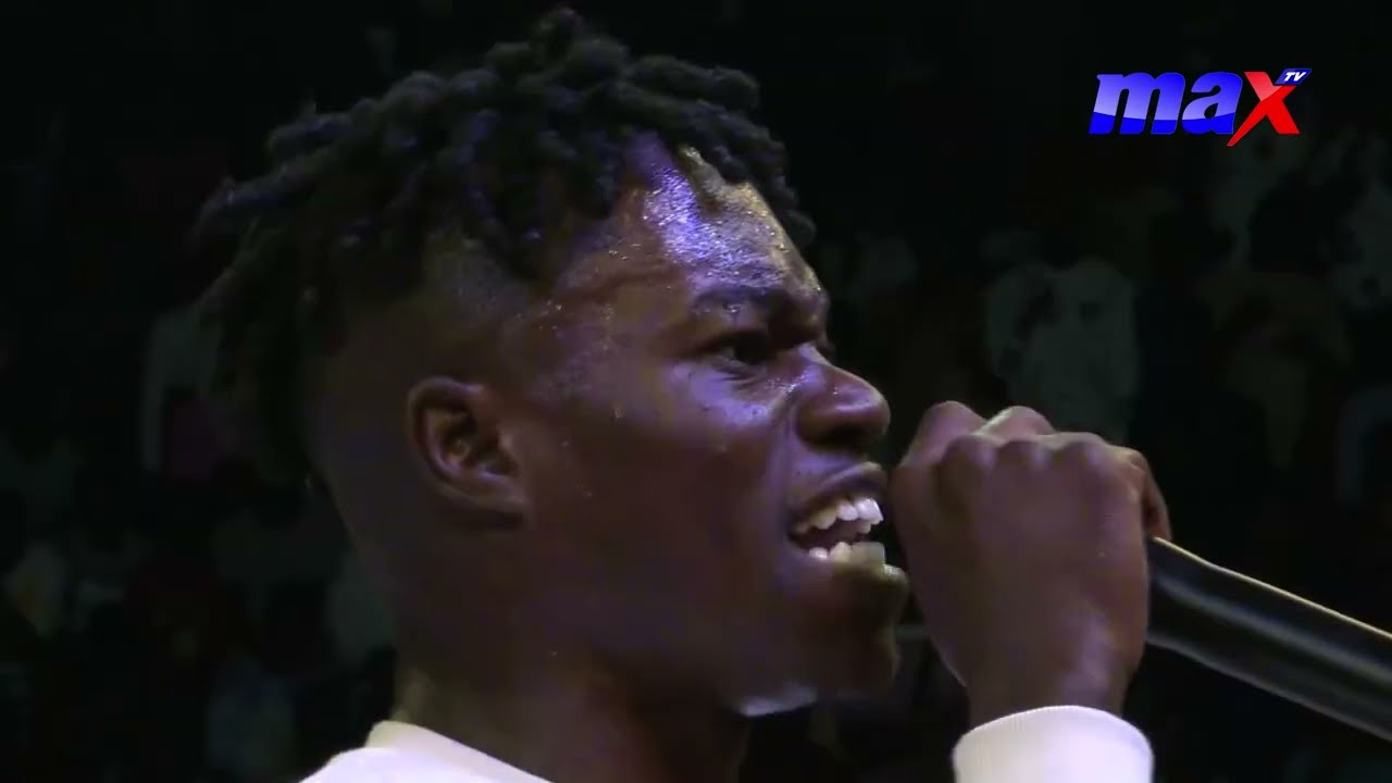 Watch The Electrifying Performance By Musician Alorman At Fight Night 6 At The Bukom Boxing Arena