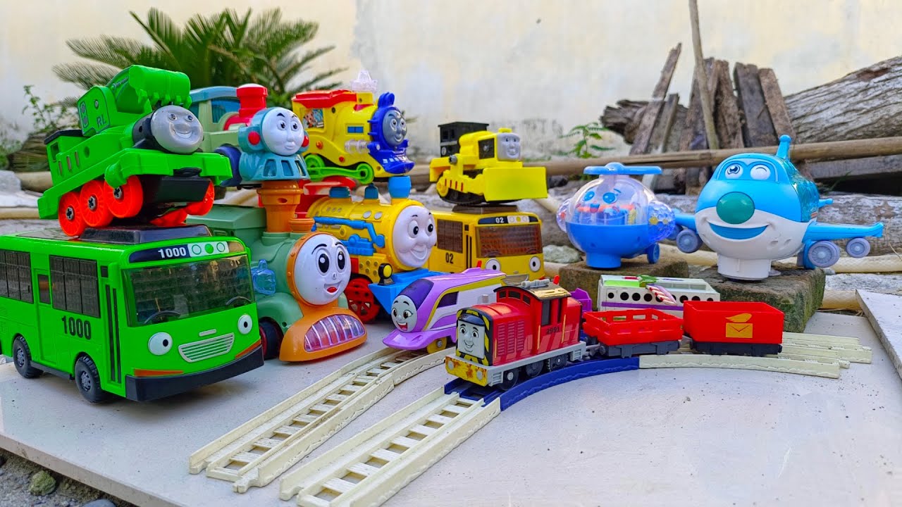 Hunting Thomas and Friends Toys, Tayo Little Bus Toys