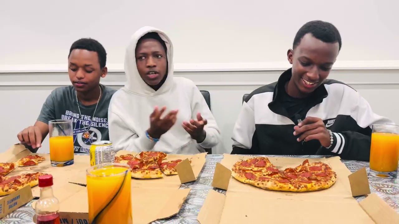 NONOHO BABASORE NGO PIZZA 🍕 SIKINTU CHOKUNANIRANA BAGEZE KURI BIBLE BARATAKARA