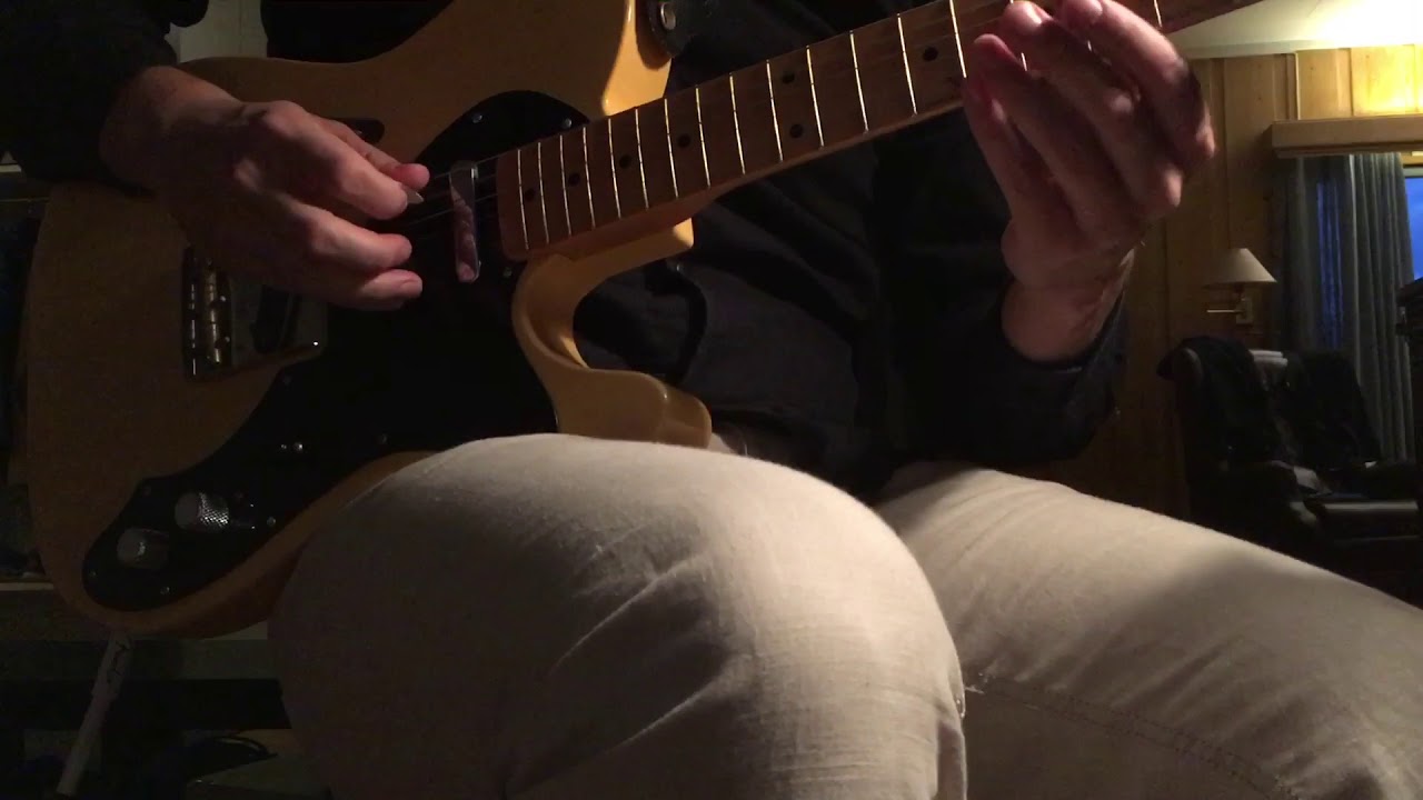 EHX Mel9 and Yamaha UD stomp