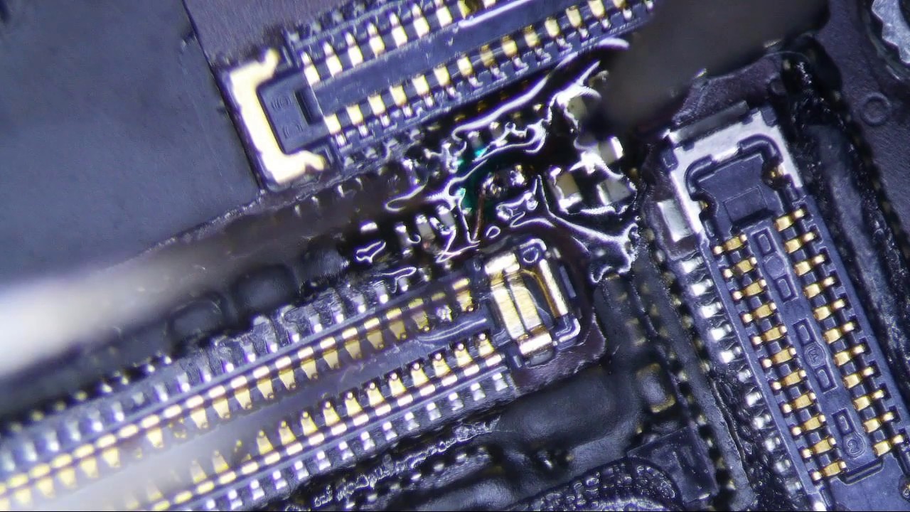 iPhone 6S Backlight Filter Repair with Jumper