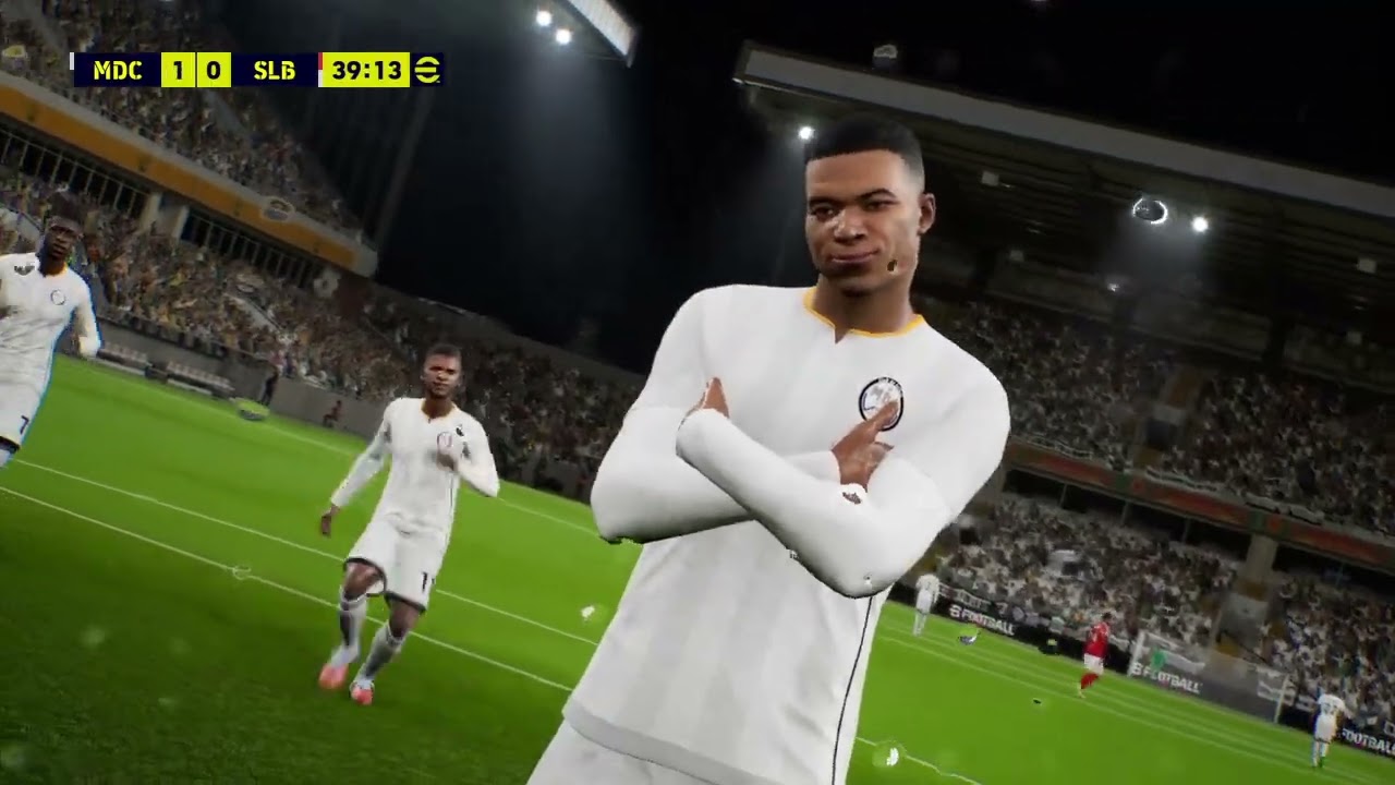 eFootball™ريال مدريد ضد بنفيكا