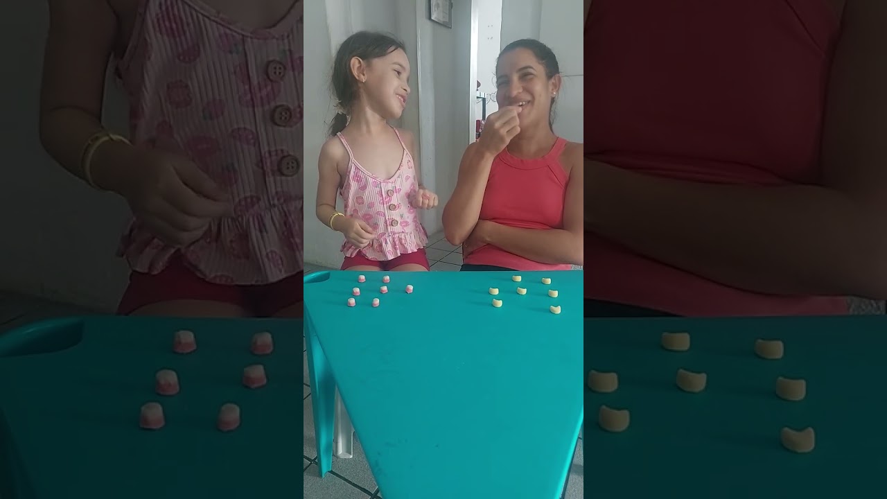 Mãe e filha de repente YouTube Brincadeira bum bum bum