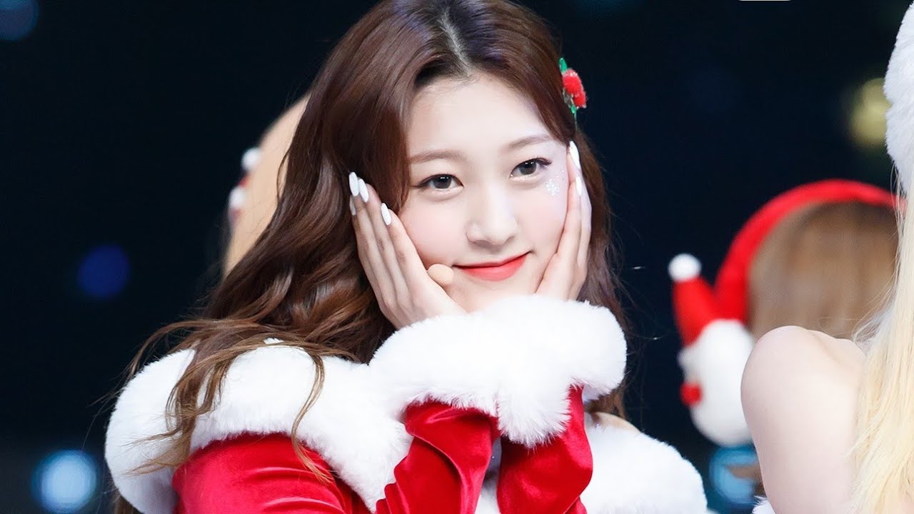 이달의 소녀 최리 직캠 ‘All I Want for Christmas Is You’ (LOONA Choerry FanCam) @MCOUNTDOWN 201224