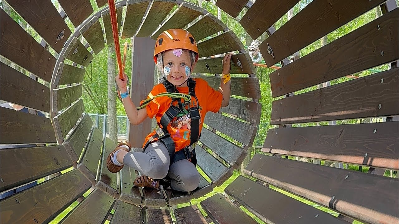 Крондштадтский парк. Веревочный городок.