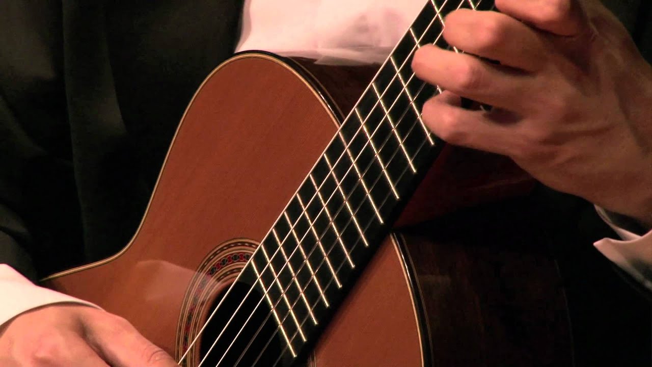 Isaac Albeniz, Asturias Classical Guitar - Tal Hurwitz