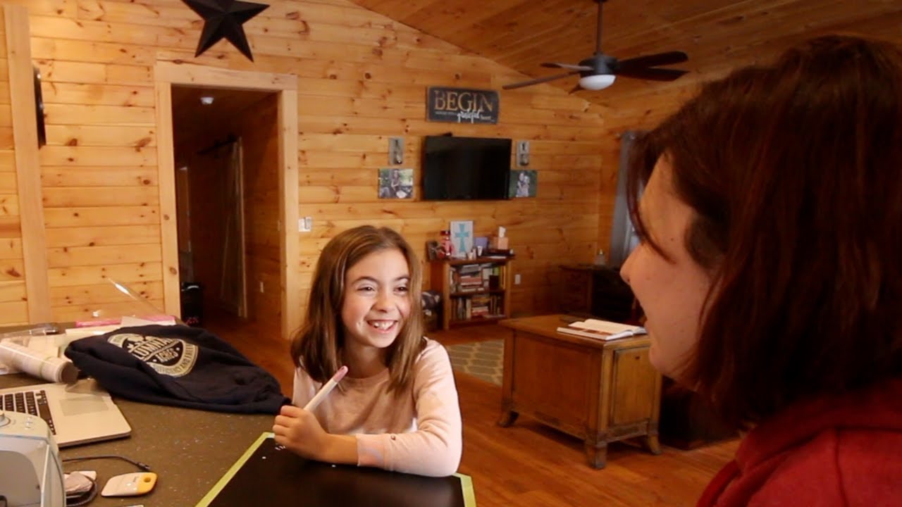 Modern Steader Update  -5F ~ Girls Take Over the Vlog