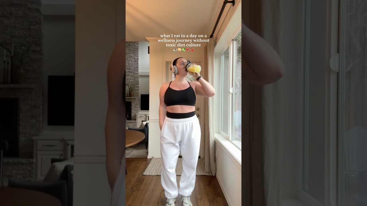 What I eat in a day on a wellness journey without toxic diet culture 🥞🫐🥩🥒🍫 #whatieatinaday