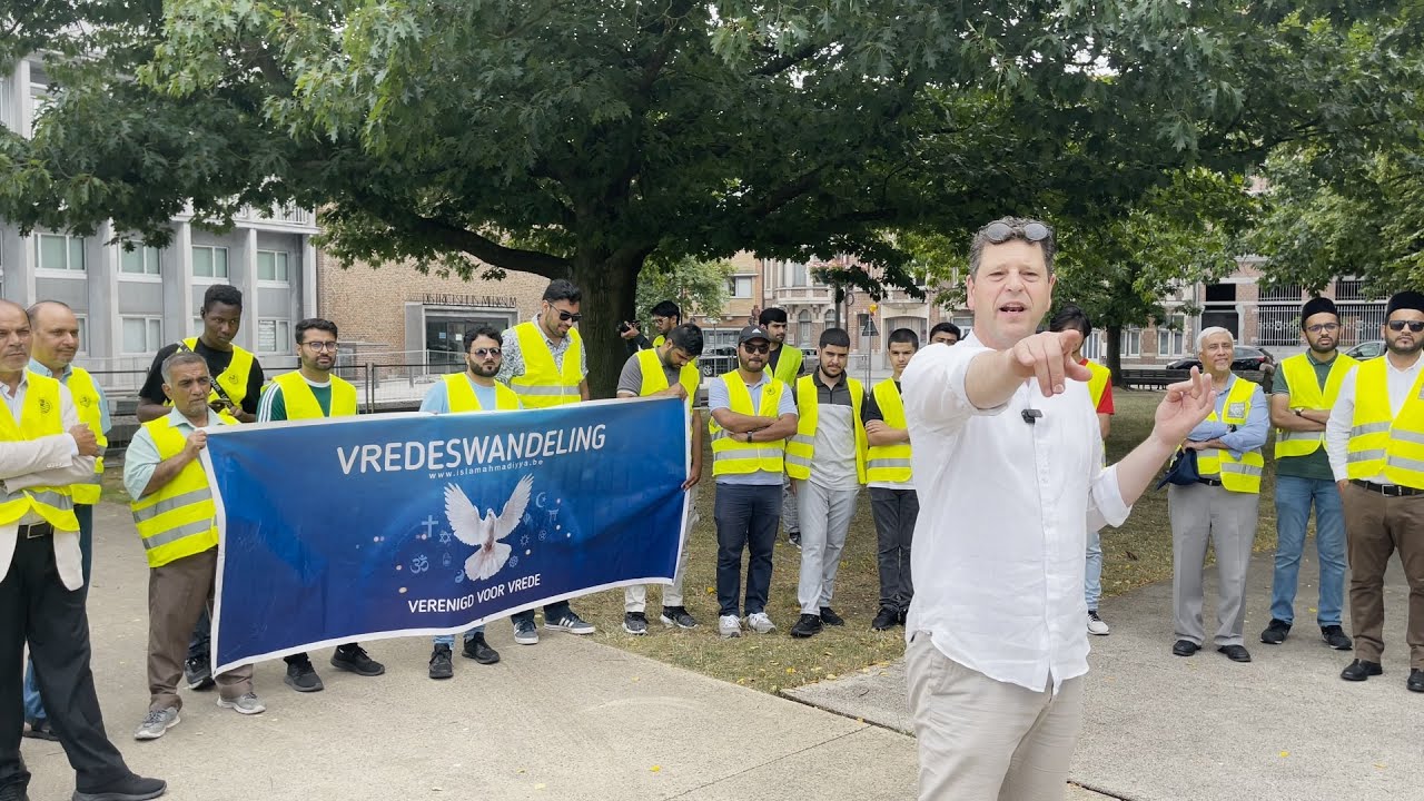 Kleine Moslims - Vredeswandeling door Khuddam-ul-Ahmadiyya België #antwerpen #peace #ahmadiyya #mta