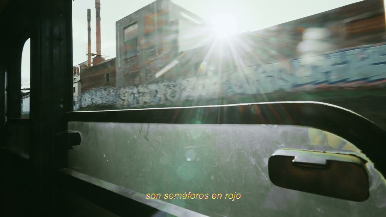 Terrores Nocturnos ft. Santiago Motorizado - Semáforos (Visualizer)