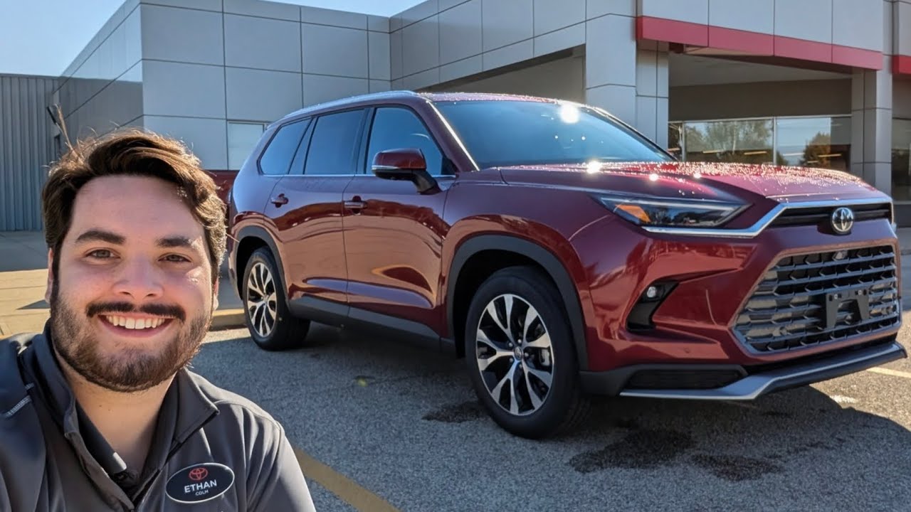 Grand Highlander Hybrid MAX Limited 2026 года в цвете Ruby Flare Pearl